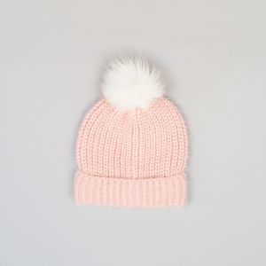 Gorro con pompon peludo rose
