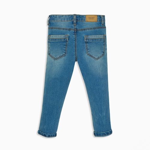 Jeans de niño con parche azul
