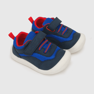 Zapatilla de niño azul