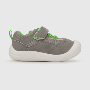 Zapatilla de niño gris