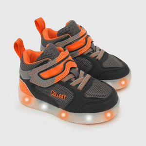 Zapatilla luces de niño fuego negro
