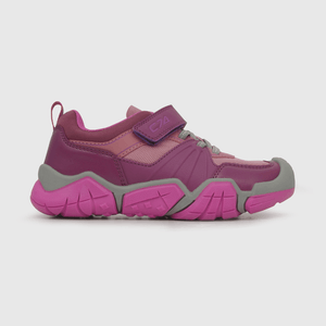 Zapatilla outdoor de niña brassmould lateral rosado