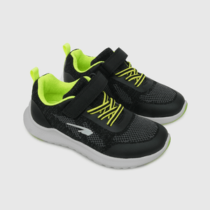 Zapatilla deportiva de niño botellas recicladas negro