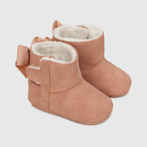 Bota para niña niña con aplicación de cinta, estrellas y velcro de caña alta rosada