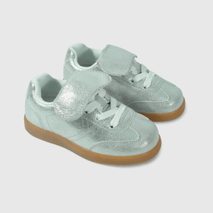 Zapatilla Lifestyle Niña plateado